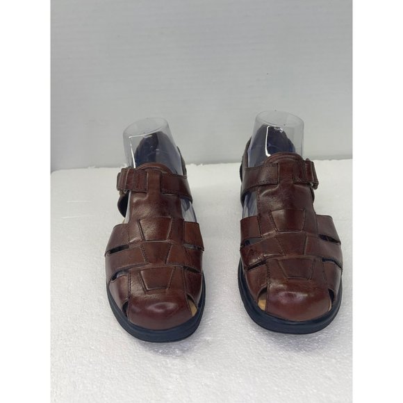 Thom McAn, woman’s size 8 brown sandals, shoe - Picture 12 of 16